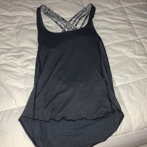 Lulu lemon top